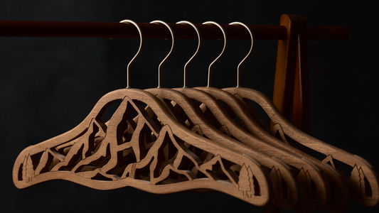 Why Your Hangers Matter More Than You Think (And How They’re Affecting Your Outfits)