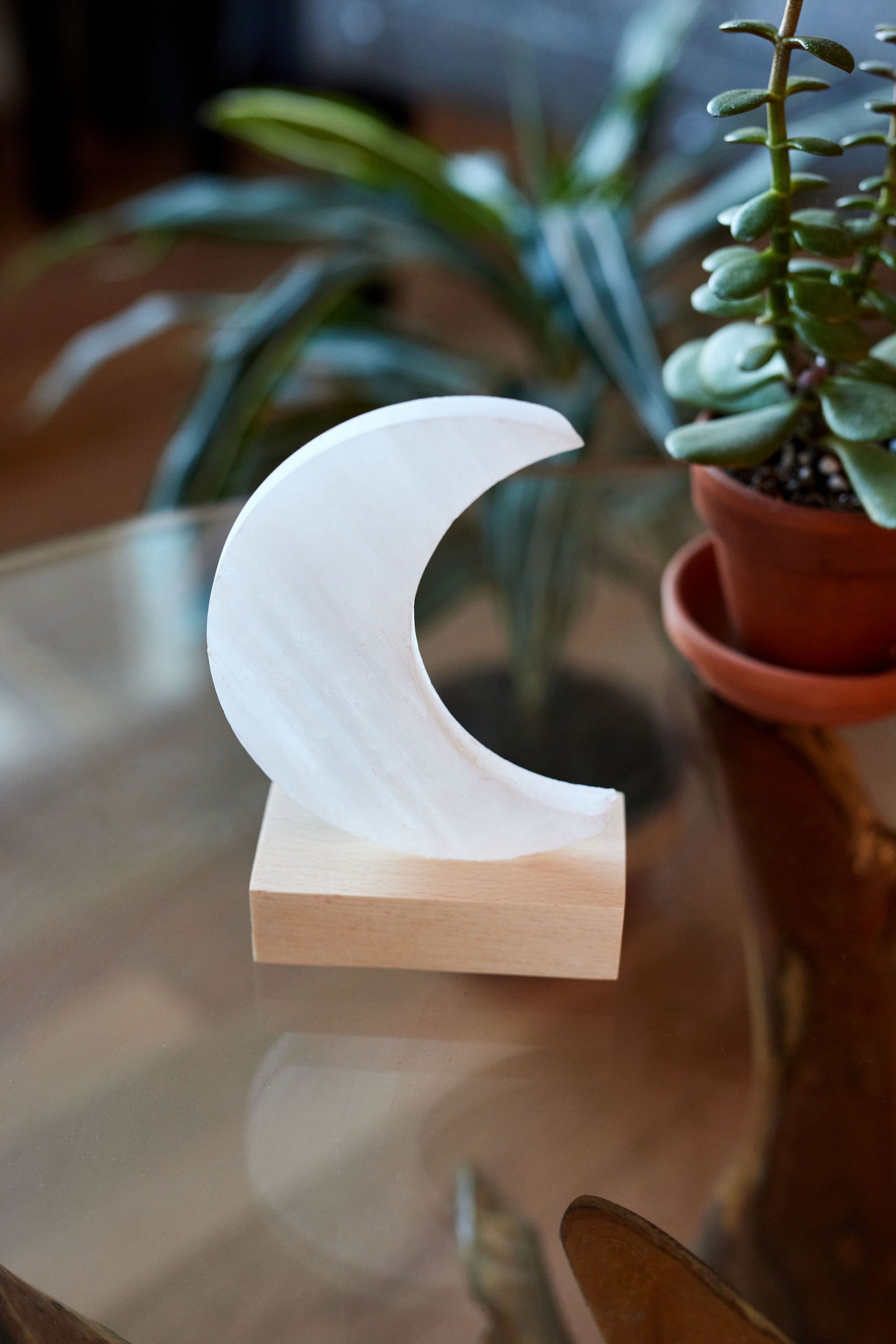 SELENITE MOON DESK ORNAMENT